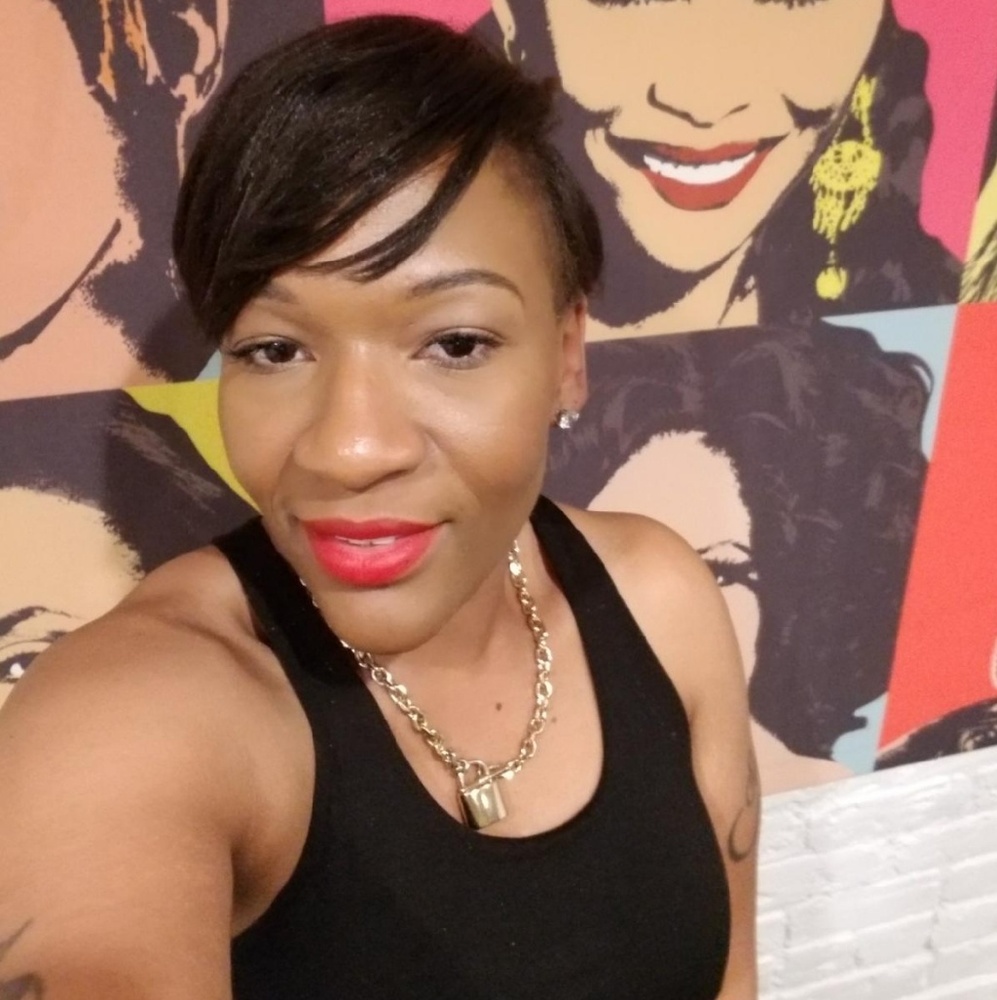 Meet your Posher, Dana